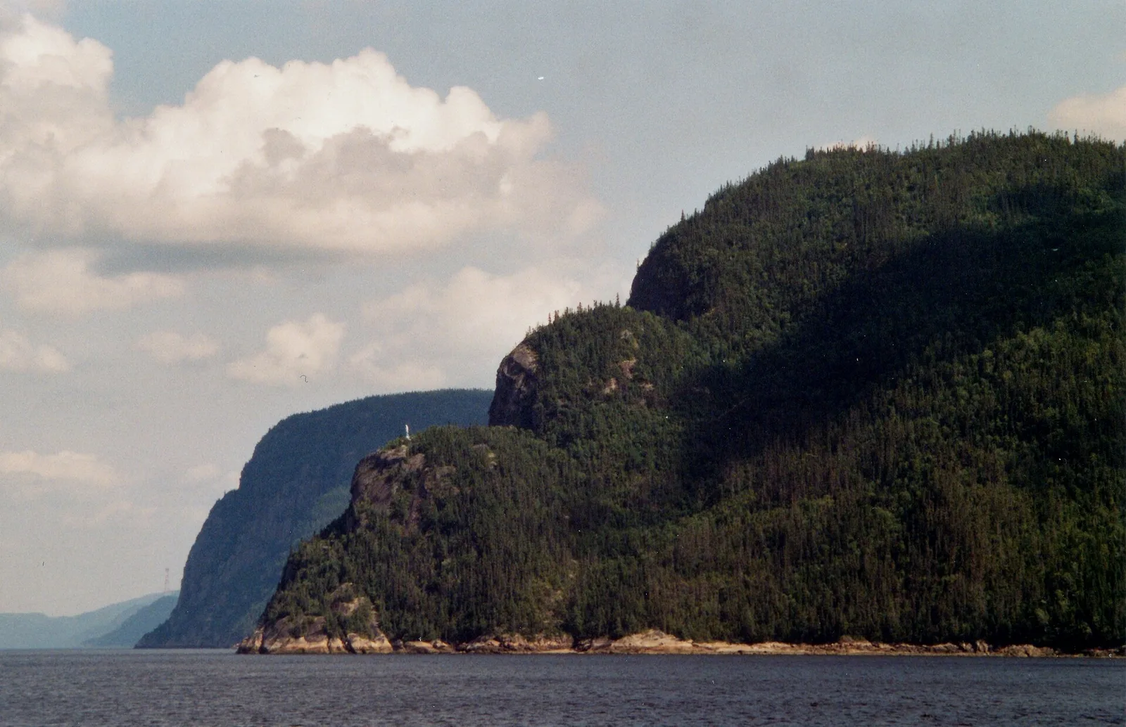 Cap Trinité et Cap Éternité, fjord du Saguenay