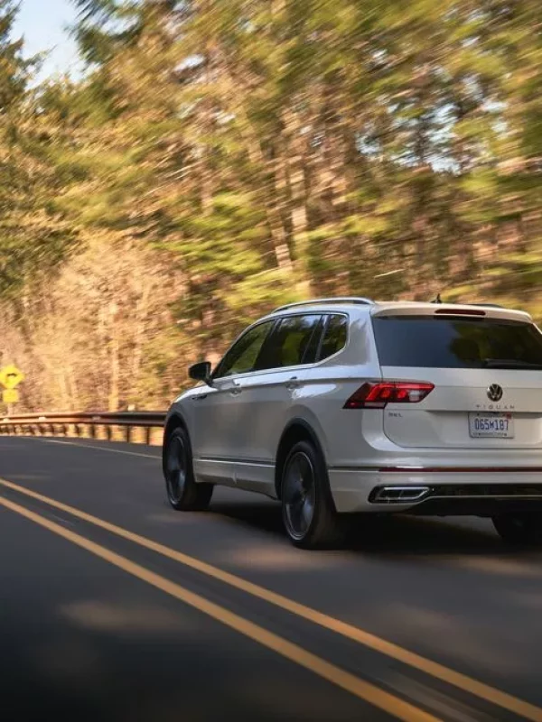 location-volkswagen-tiguan-face-arriere