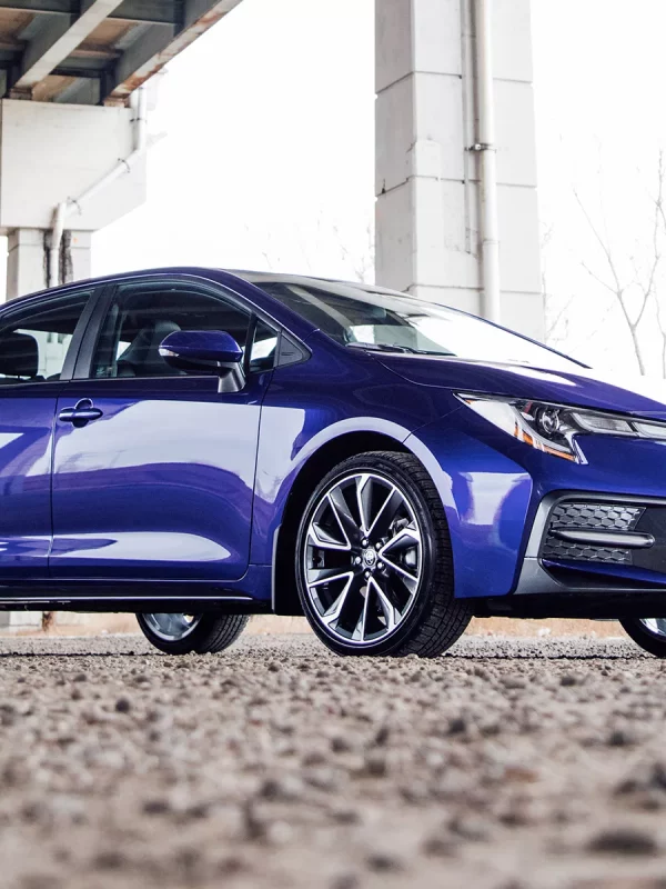location toyota corolla bleue
